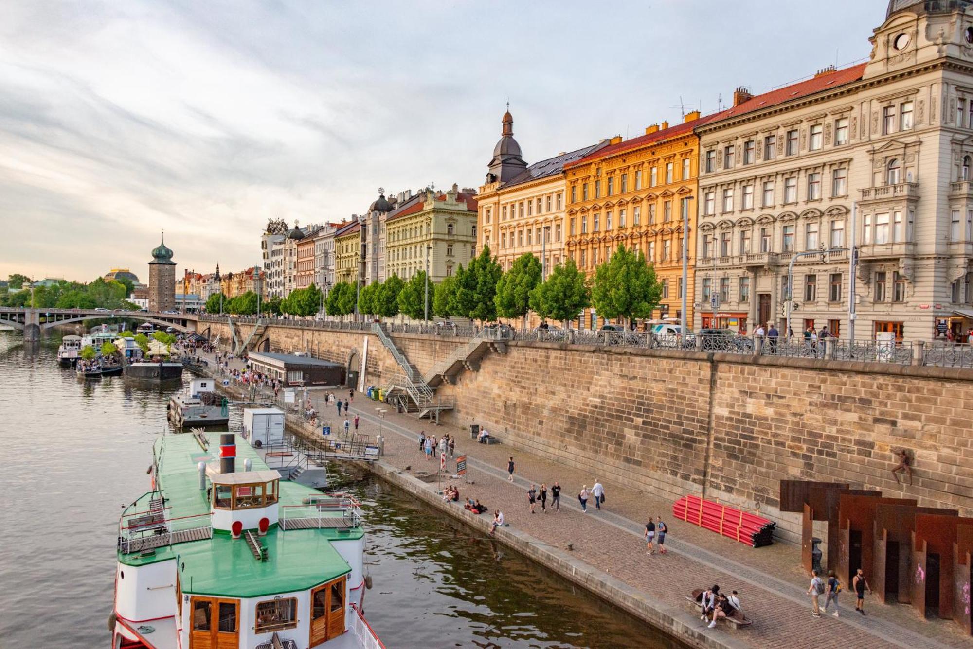 Cozy Homestay At Prague Main Station Exteriér fotografie